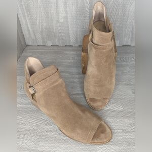 Lucky Brand Tan Suede Open Toe Sandal Booties, 9 (40)